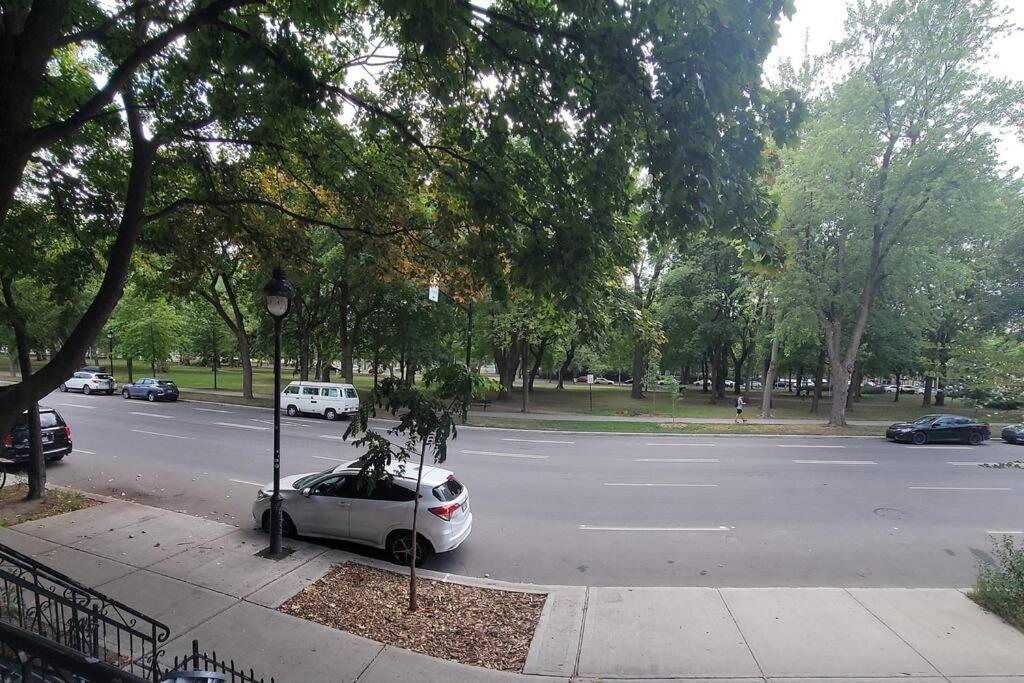 Apartment Blue Lounge ☆ Lafontaine Park ☆ Tv Cable *